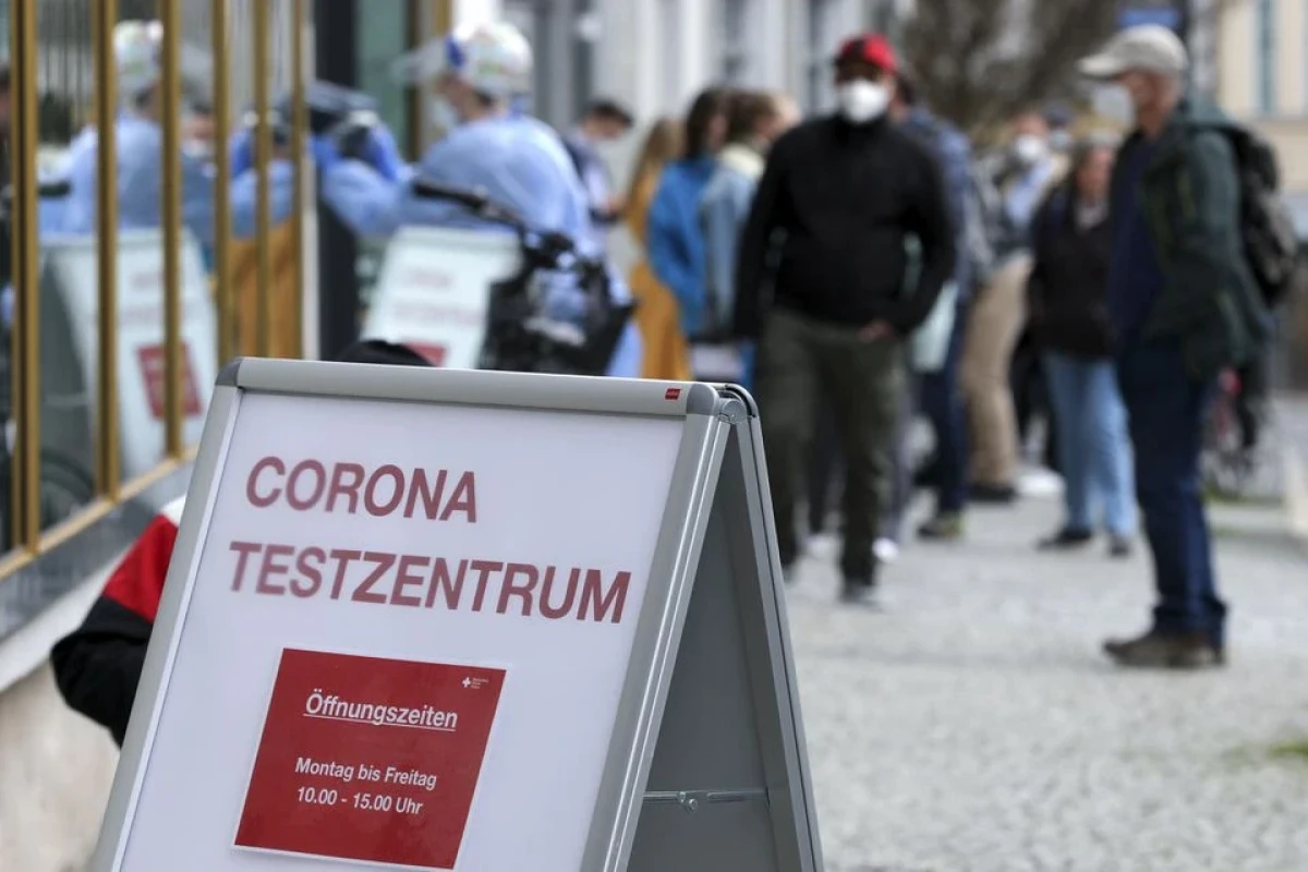 Germany could make COVID test or vaccine mandatory for public transport