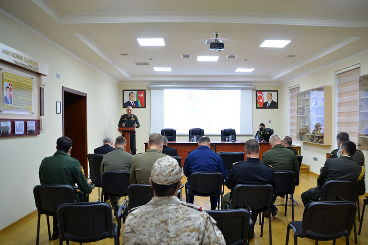 Foreign military attaches and representatives of international organizations in Azerbaijan were informed about the situation on the state border