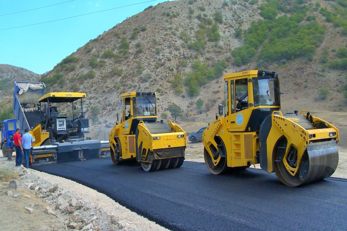 Xızı rayonunun Qarabulaq avtomobil yolu yenidən qurulur - FOTO 