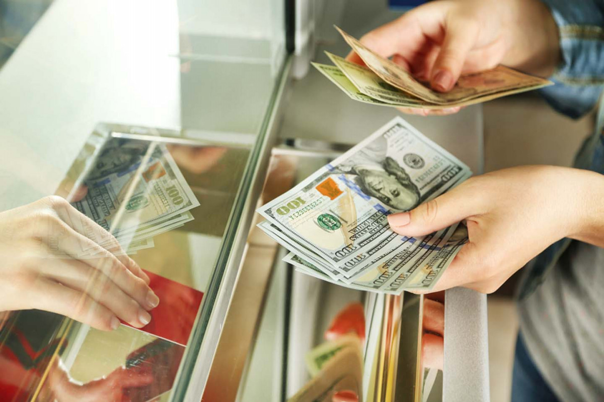Gürcüstandan Azərbaycana pul köçürmələri 24% artıb