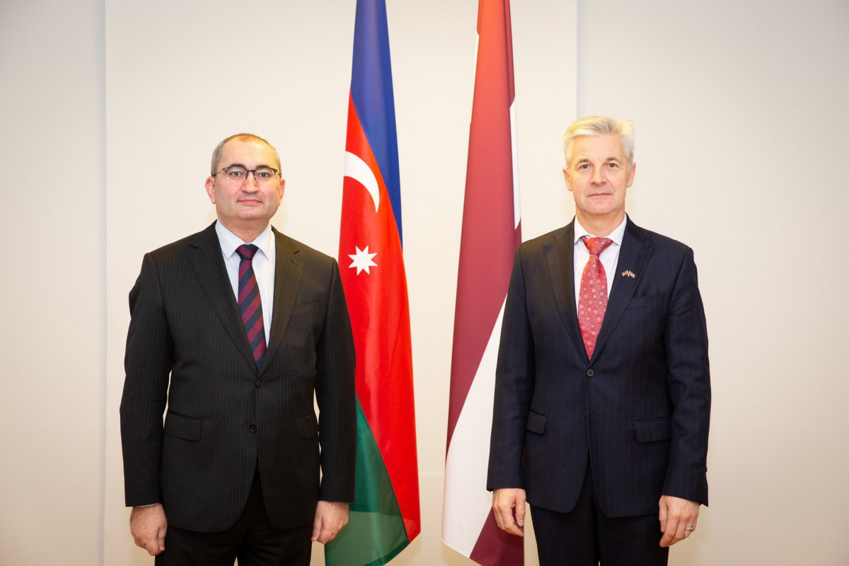 Azerbaijan, Latvia discuss defense cooperation
