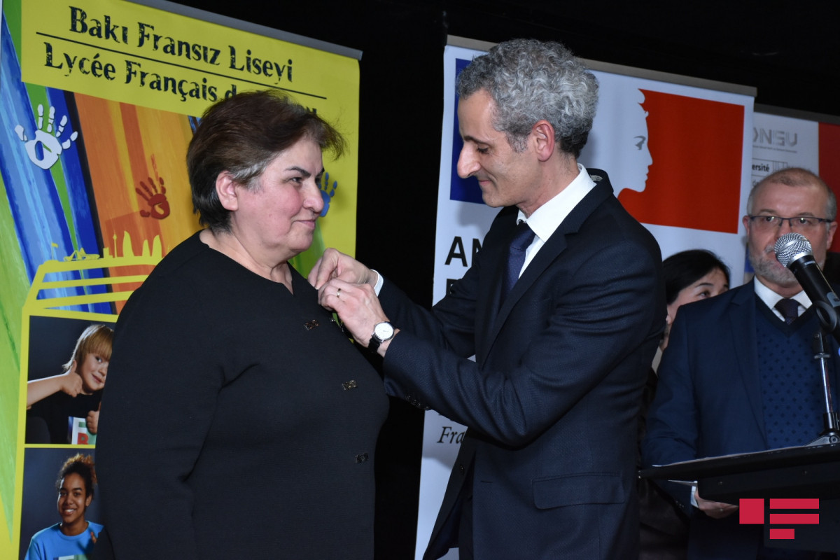 Министерство образования и молодежи Франции наградило азербайджанских учителей-ФОТО