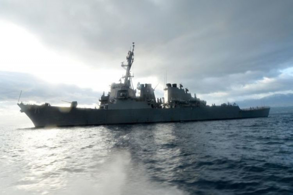 Russian military tracks U.S. guided missile destroyer in Black Sea