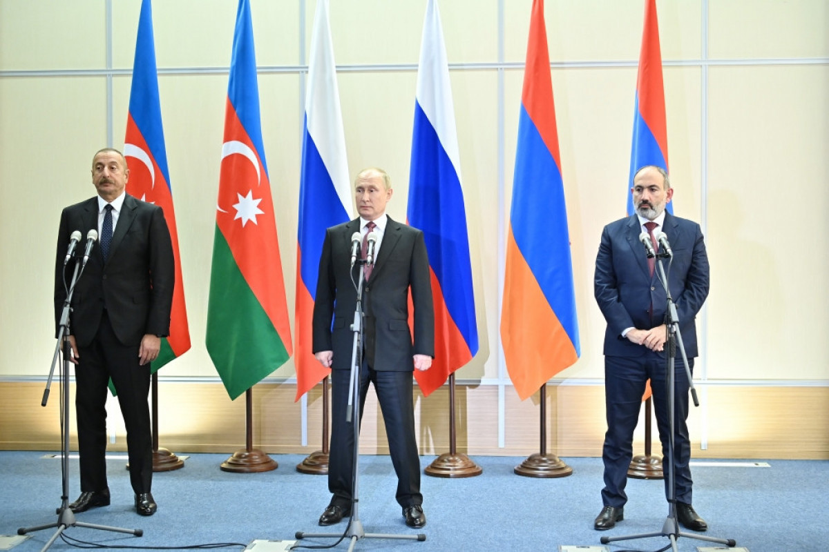 Russian President Vladimir Putin, Azerbaijani President Ilham Aliyev and Armenian Prime Minister Nikol Pashinyan