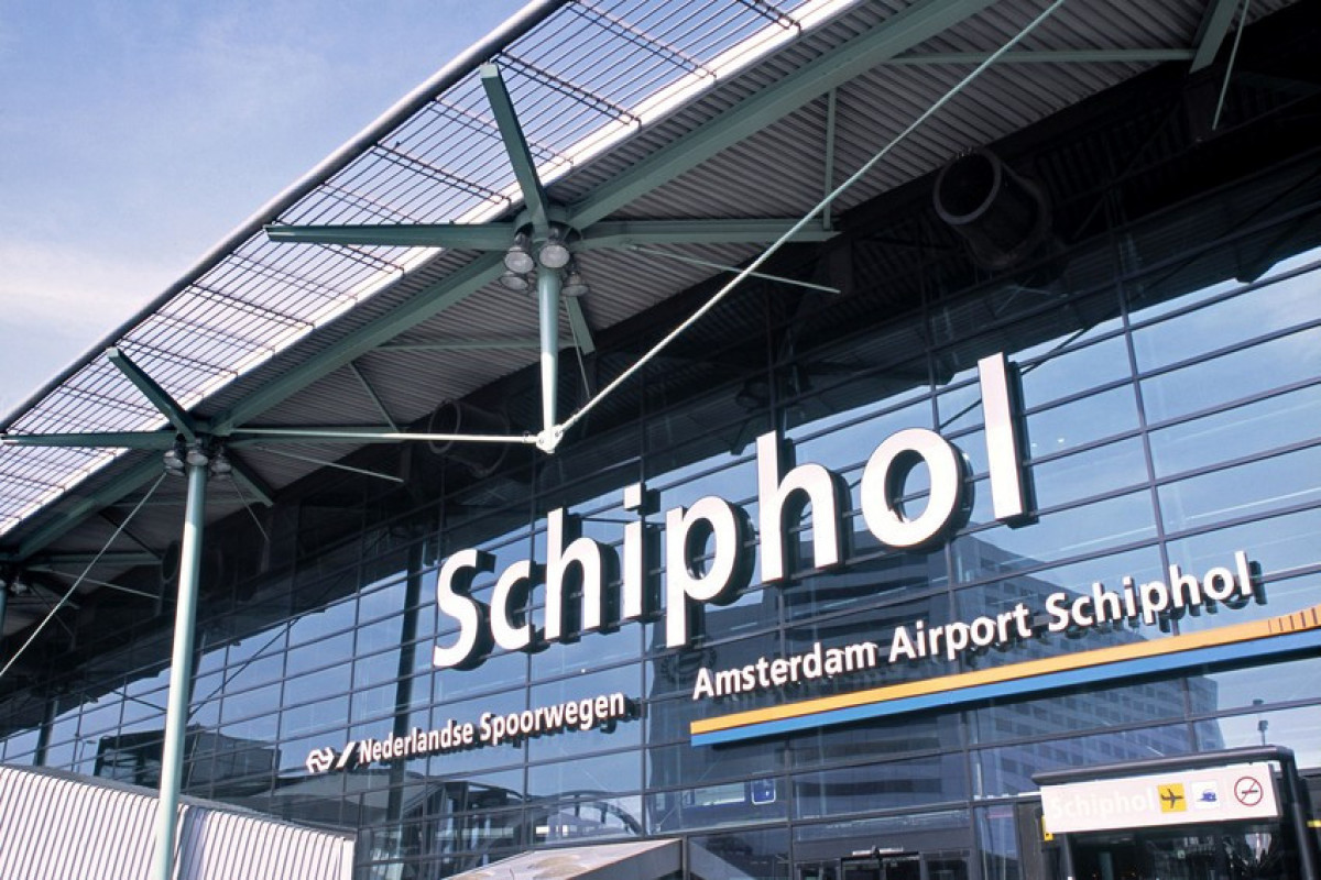 Как минимум у 15 человек с рейса из ЮАР в Нидерланды выявлен коронавирус