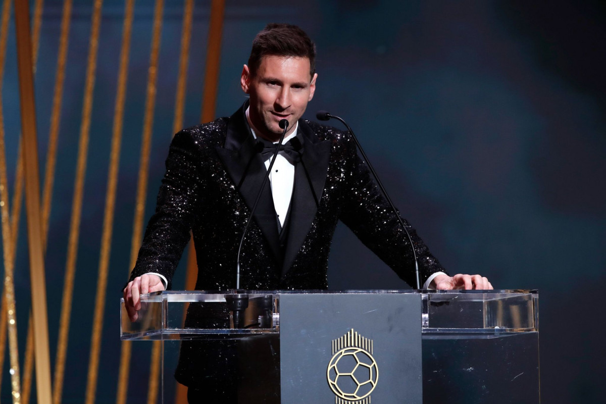 Messi: “Robert, sən “Qızıl top”a layiqsən”
