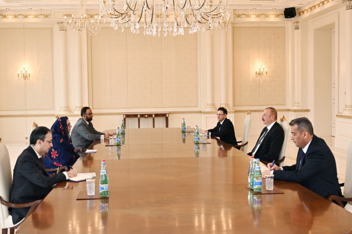President Ilham Aliyev received Pakistani Defense Production Minister-UPDATED 