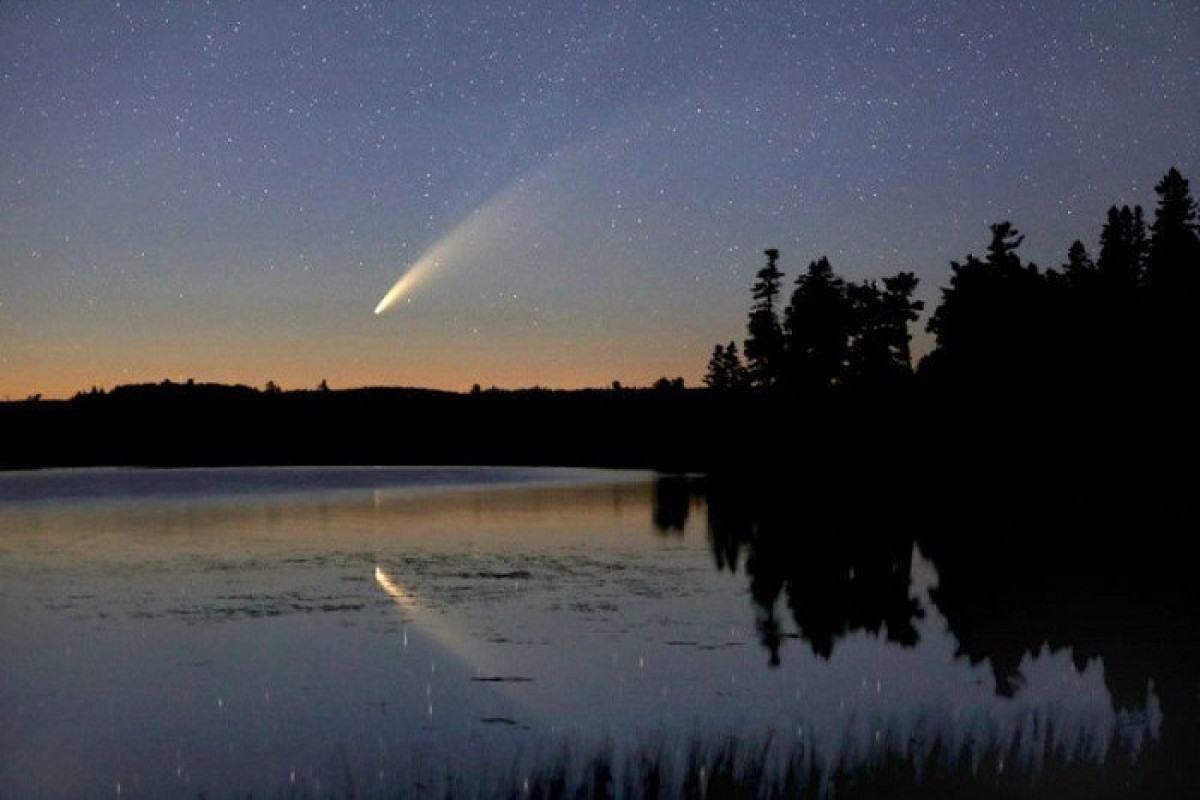 Комета Leonard стремительно приближается к Земле