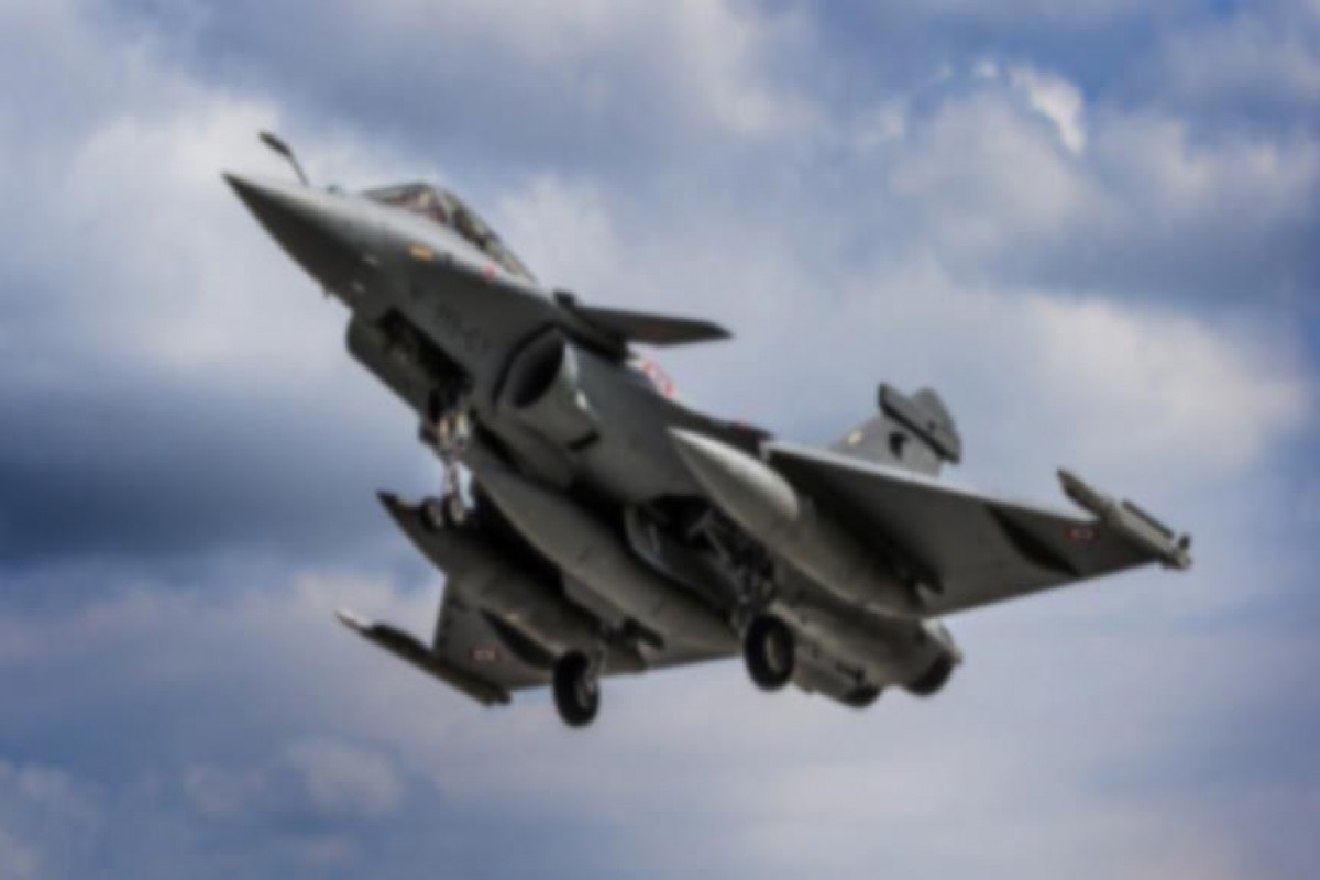 Algeria closes its airspace to French military aircraft