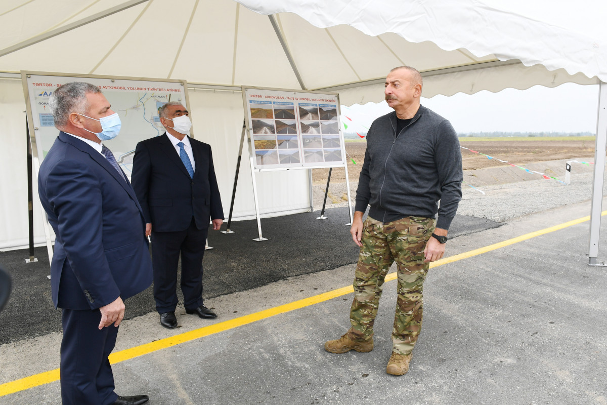 Президент Ильхам Алиев  принял участие в открытии автомобильных дорог, ведущих в поселок Суговушан и село Талыш