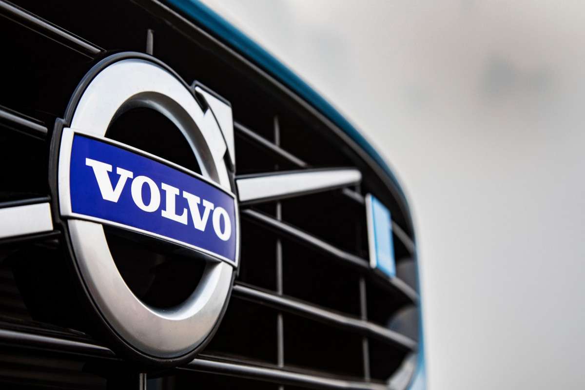 "Volvo"nun satışları ötən ay kəskin azalıb