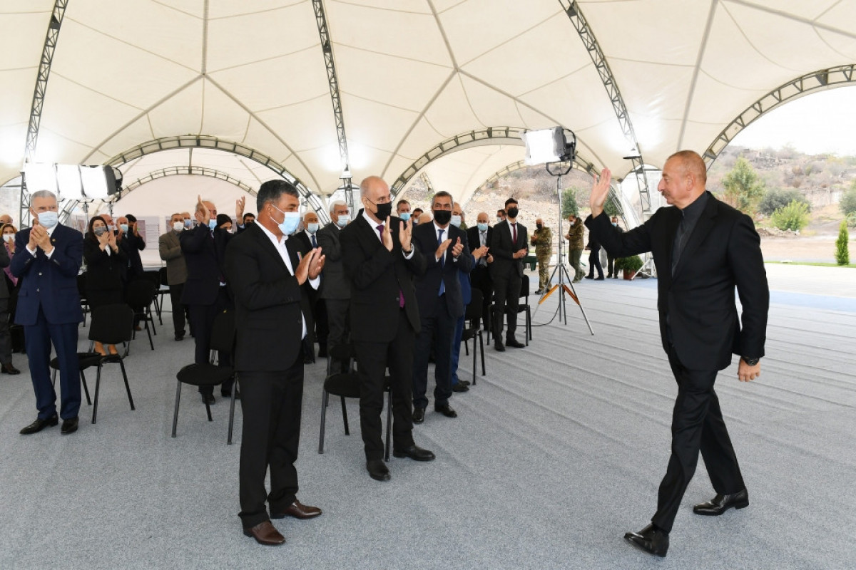 Президент Ильхам Алиев на встрече с представителями общественности Джабраильского района