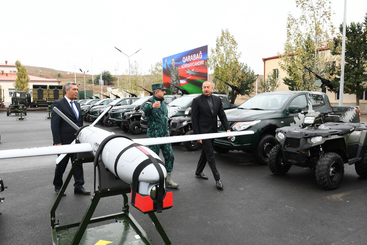 Prezident İlham Əliyev Cəbrayılda hərbi hissə kompleksinin açılışında