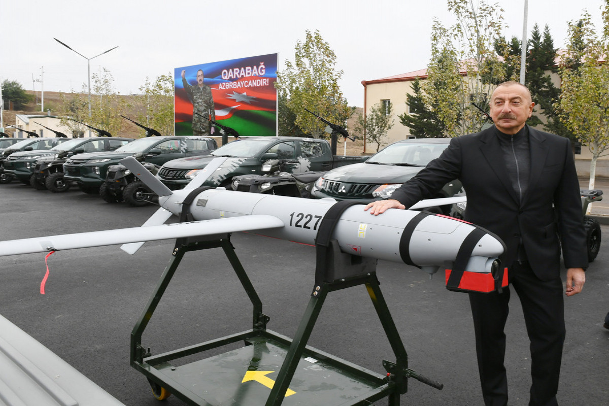Президент Ильхам Алиев принял участие в открытии комплекса воинской части ГПС в Джабраиле