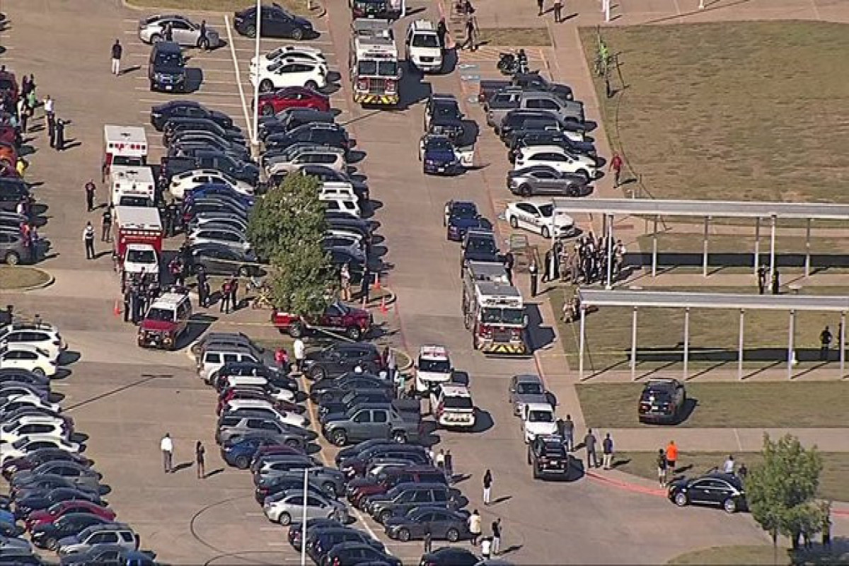 At least two injured in Texas high school shooting-UPDATED 
