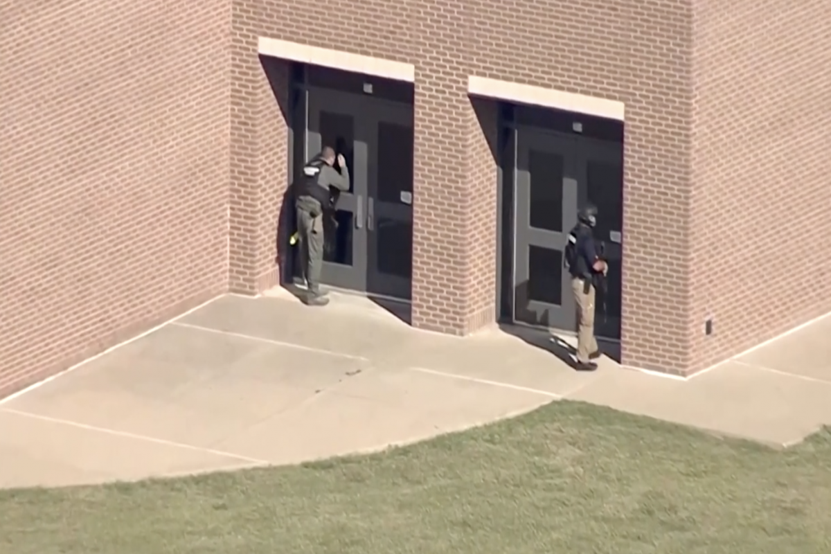 Fight at Texas school erupts in gunfire, sending 3 to hospital