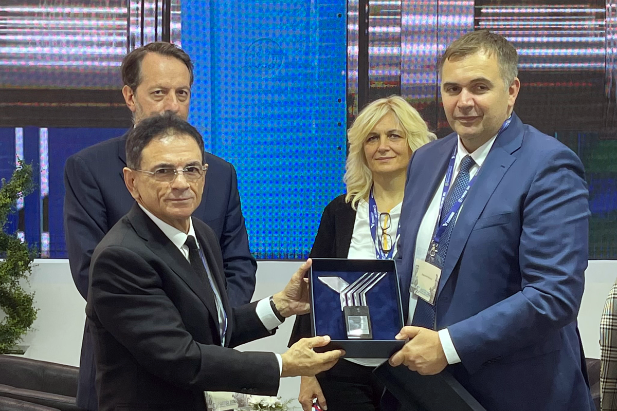 Mədət Quliyevin “Yugoimport” Müdafiə Sənayesi Kompleksinin rəhbəri Yuqoslav Petkoviçlə görüşü