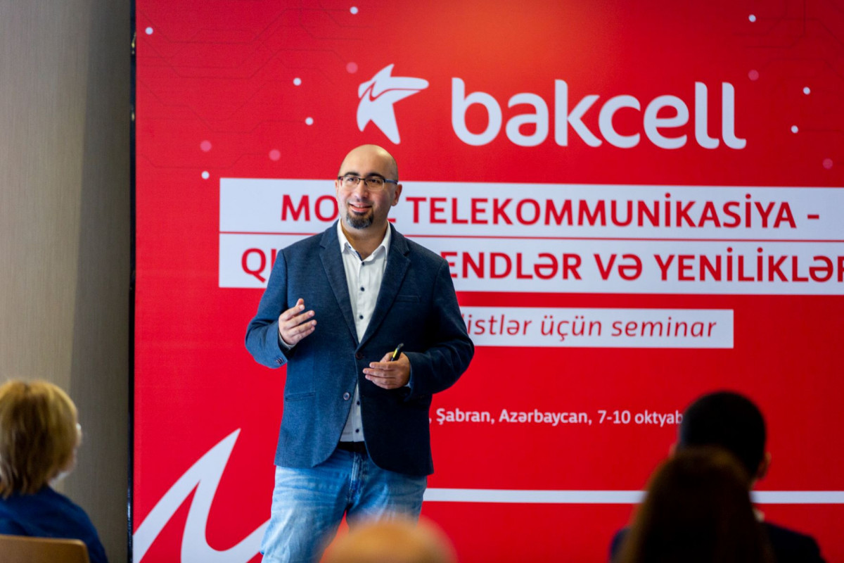 Bakcell рассказала журналистам о последних трендах и новинках в сфере мобильных телекоммуникаций-ФОТО 