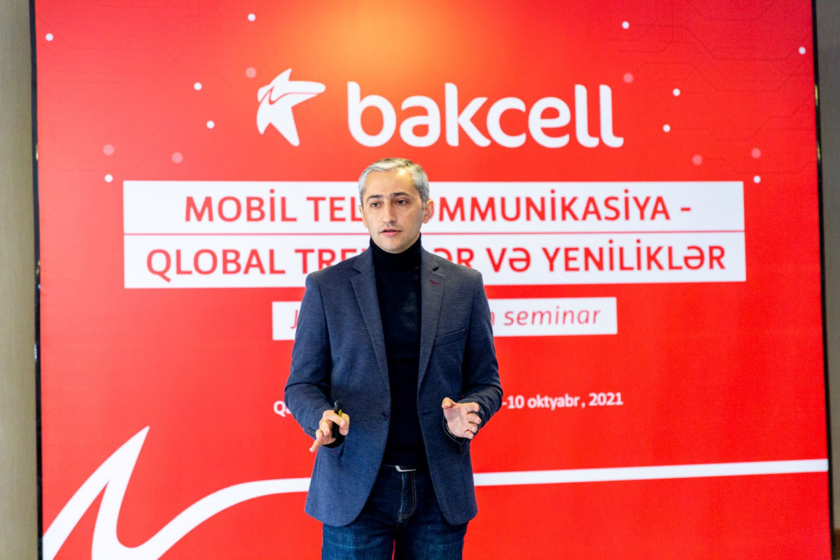 Bakcell рассказала журналистам о последних трендах и новинках в сфере мобильных телекоммуникаций-ФОТО 