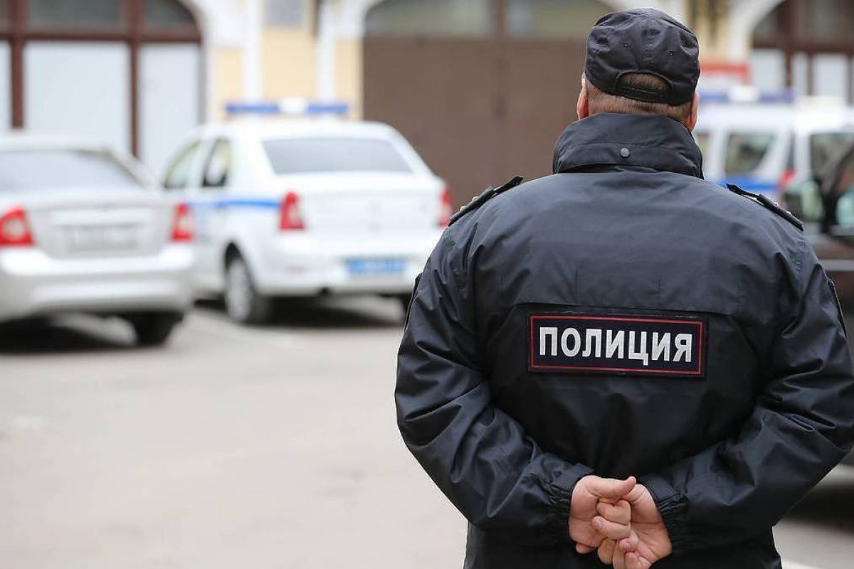 Неизвестный устроил стрельбу около школы в Москве
