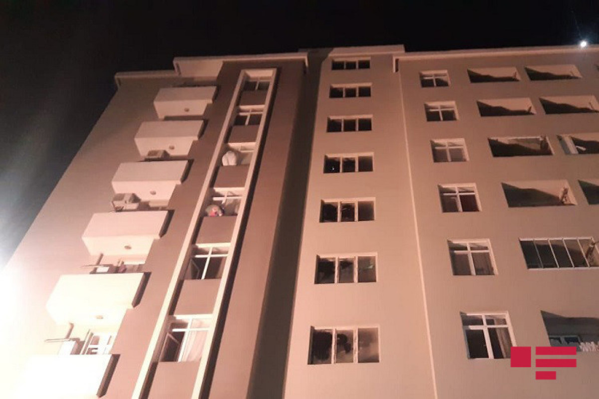 В Баку в жилом комплексе «Ясамал» произошел пожар-ФОТО 