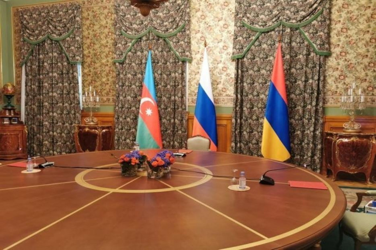 Russian, Azerbaijani, Armenian FMs held trilateral meeting in Minsk