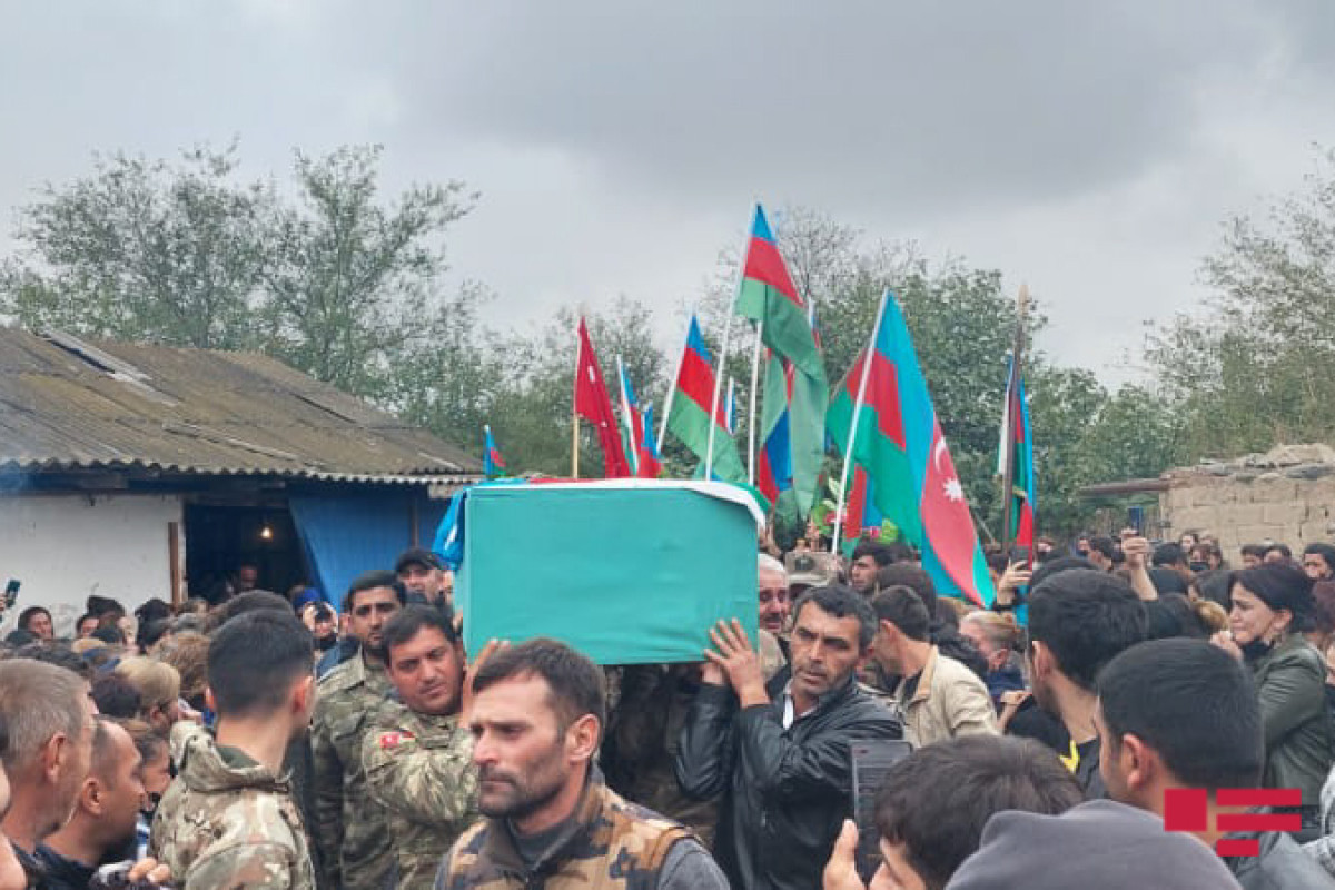 Похороны шехида Азербайджанской Армии Афгана Хамзаева