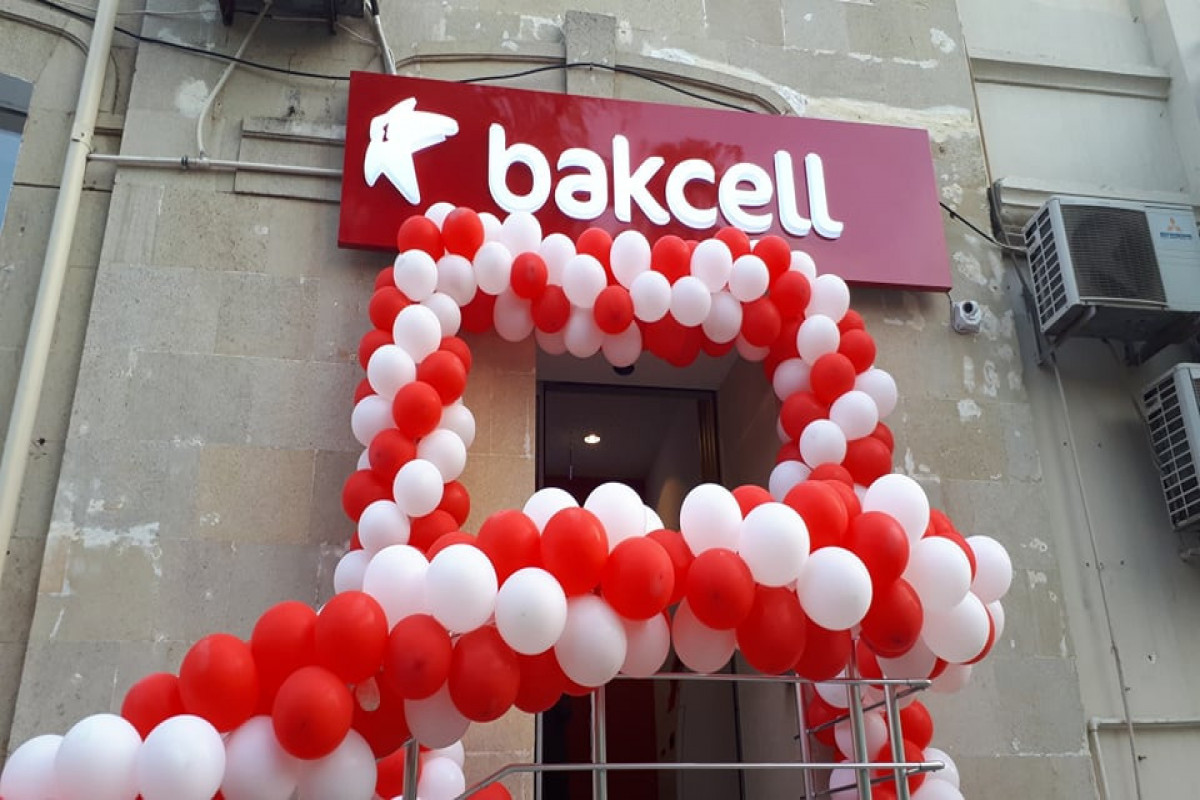 "Bakcell" yeni konsepsiyalı satış və xidmət mərkəzini istifadəyə verib - FOTO 