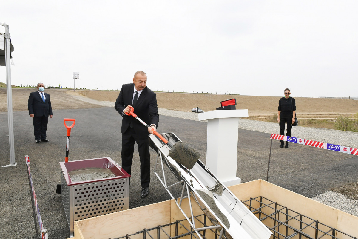 Президент Ильхам Алиев заложил фундамент автомобильной дороги Физули-Агдам