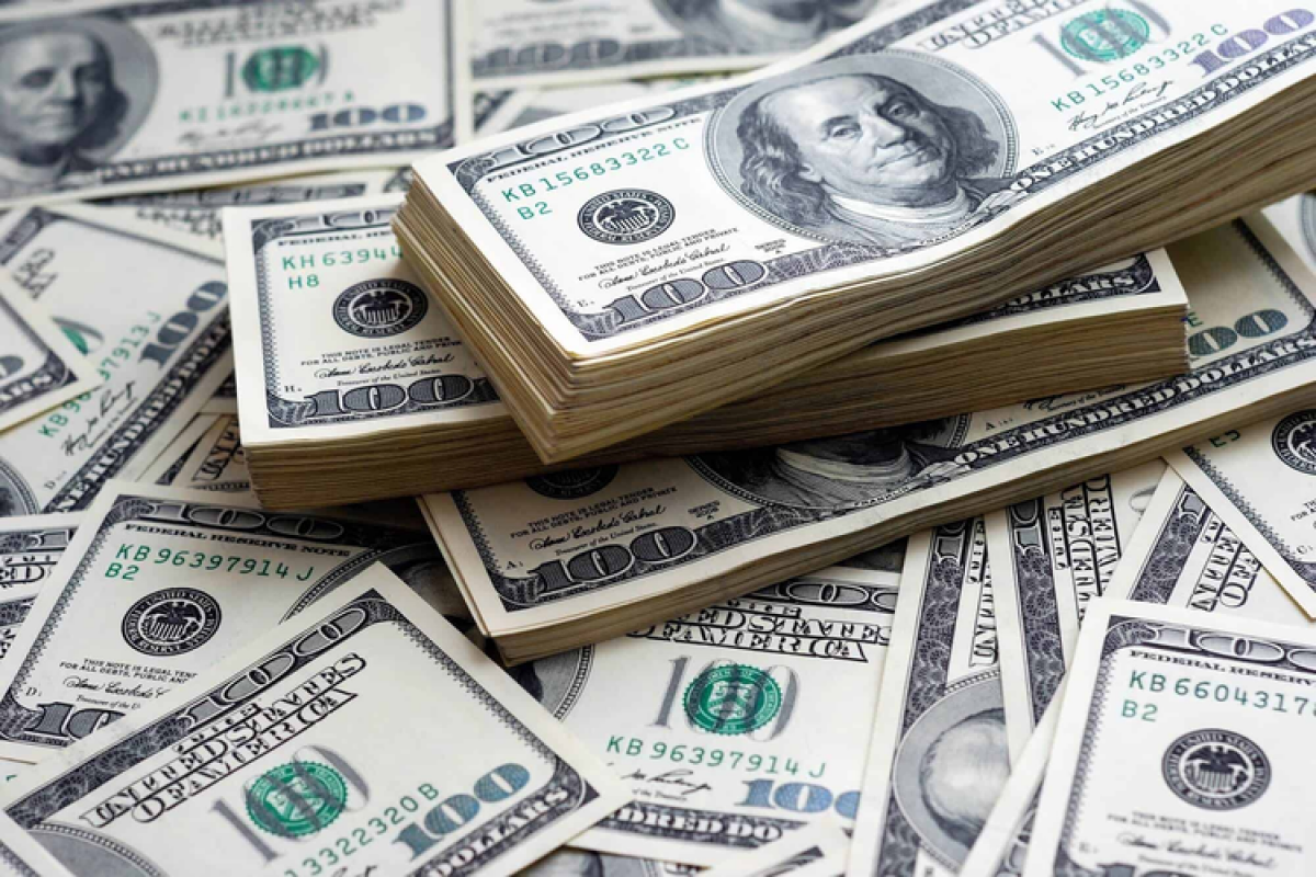 Azərbaycanda kreditlərin dollarlaşma səviyyəsi yediillik minumumdadır