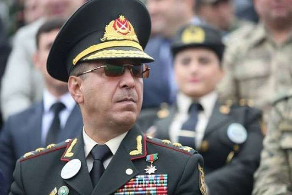 Rövşən Əkbərov, Sabiq birlik komandiri, general-leytenant