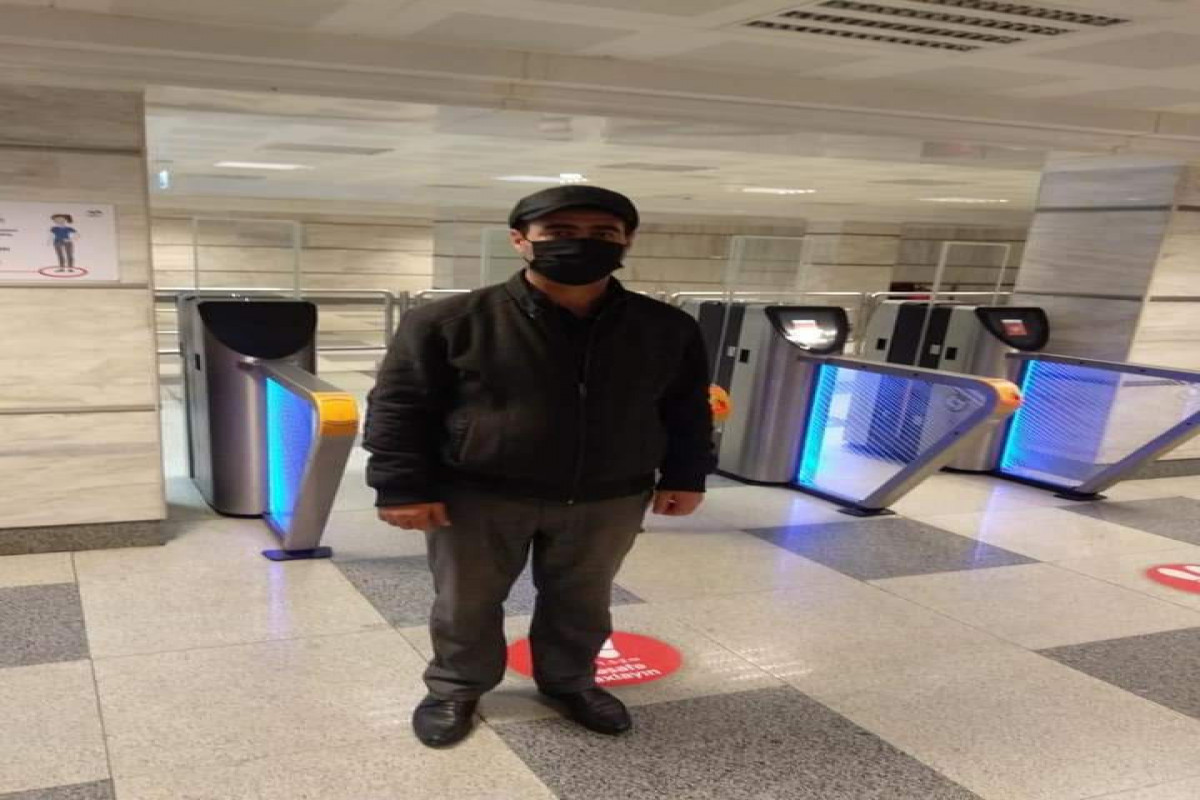 Hava almaq üçün çölə çıxdığını deyən koronavirus xəstəsi metroda saxlanılıb - FOTO 