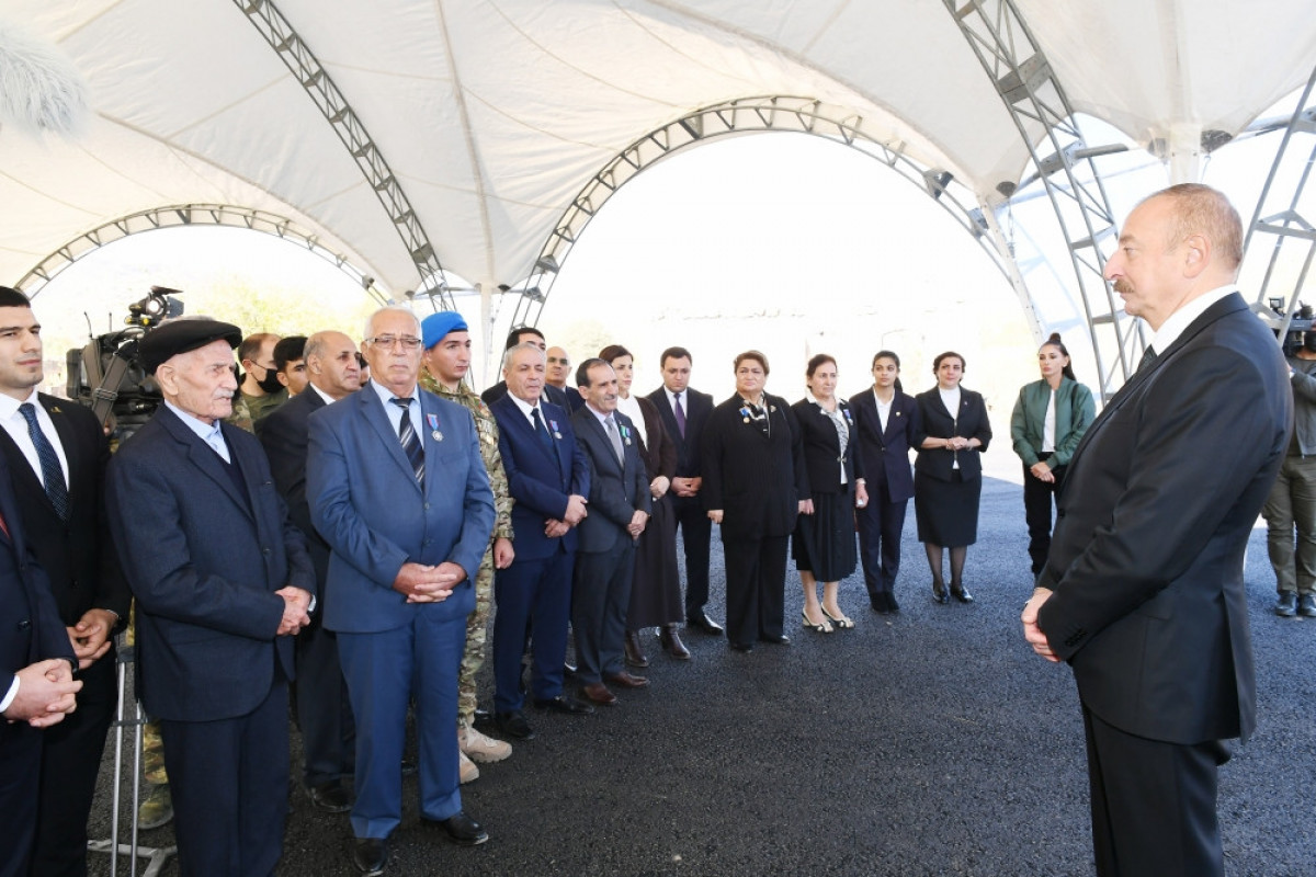 Prezident İlham Əliyev Qubadlı ictimaiyyətinin nümayəndələri ilə görüşdə