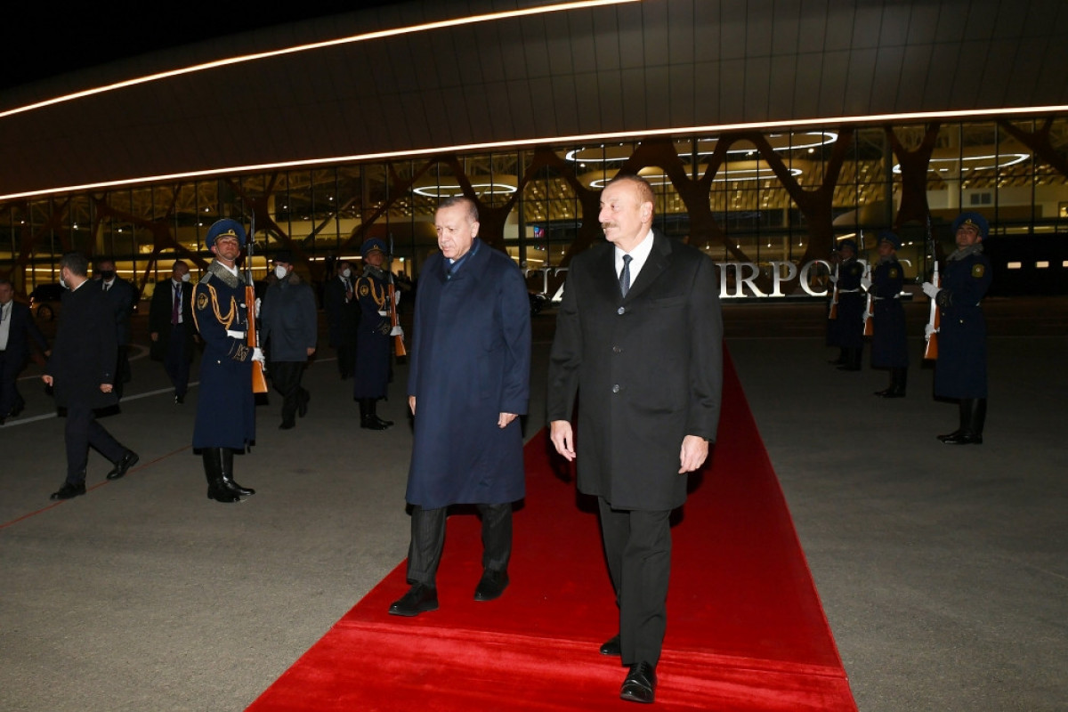 Завершился официальный визит президента Турции в Азербайджан