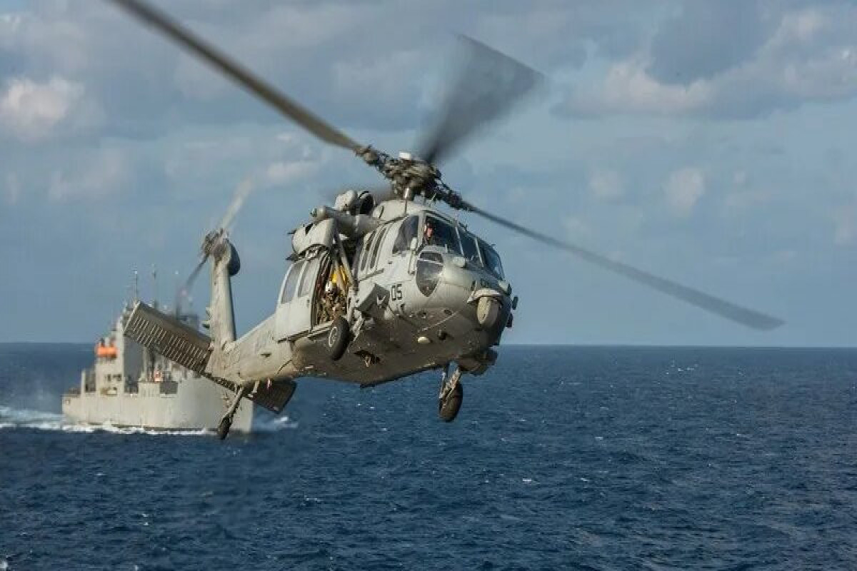 ABŞ Hərbi Dəniz Qüvvələrinin helikopteri Kaliforniyada suya düşüb, beş nəfər itkin sayılır