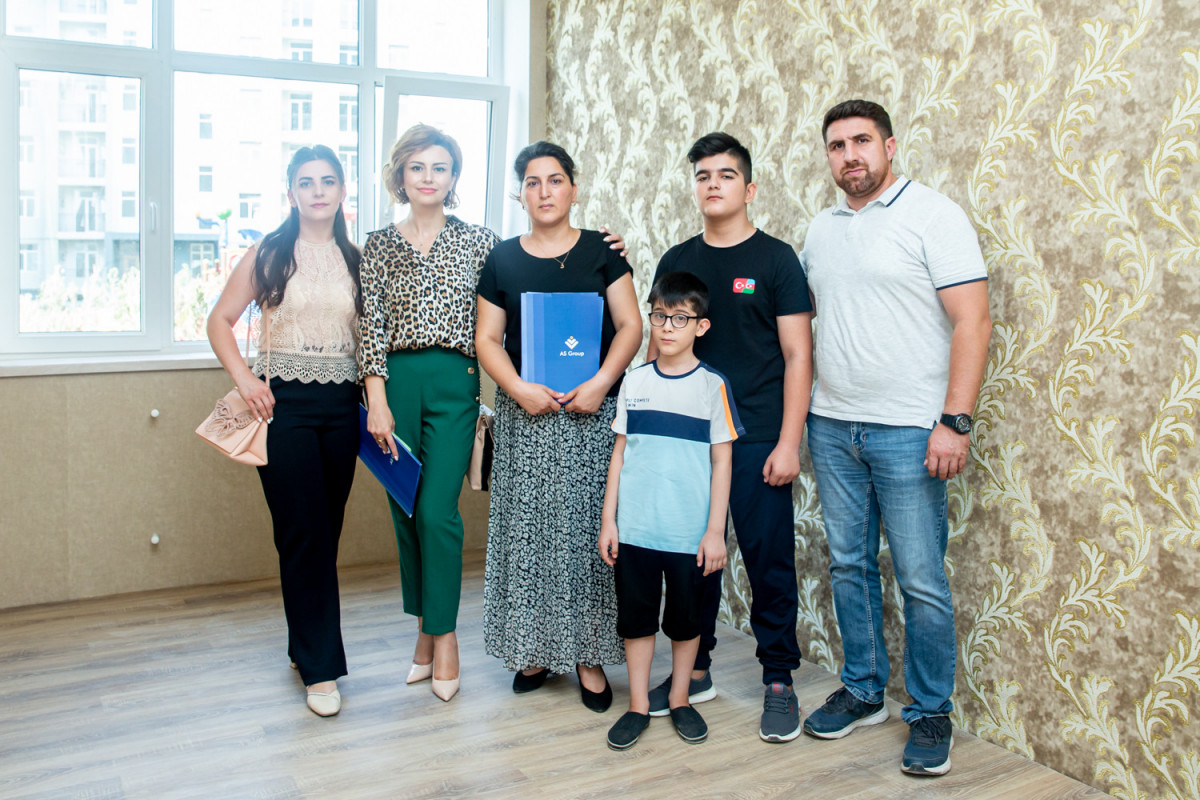 Компания AS Group Investment накануне годовщины Отечественной Войны подарила 3-х комнатную квартиру семье шехида
