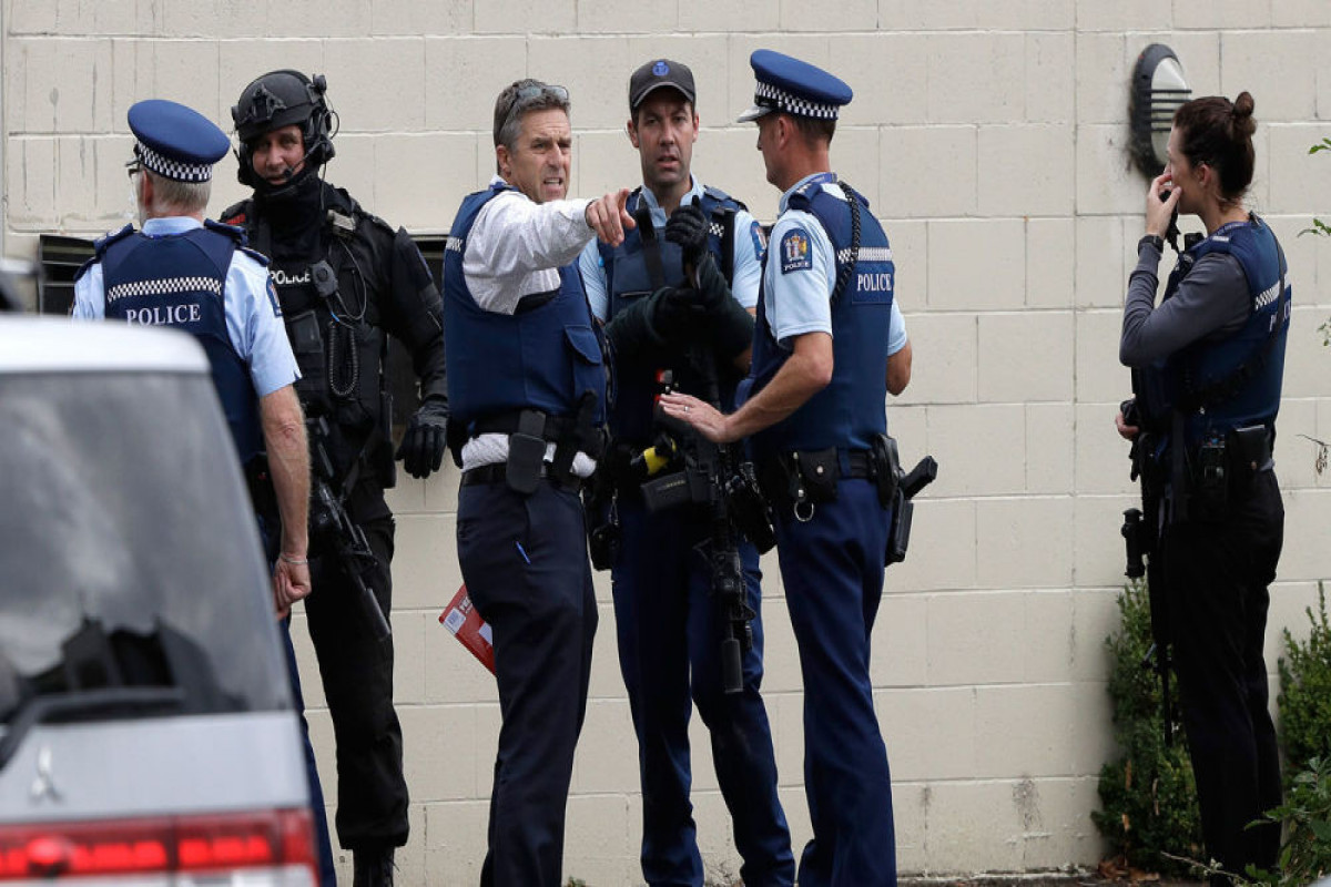 New Zealand police kill "extremist" who stabbed six in supermarket