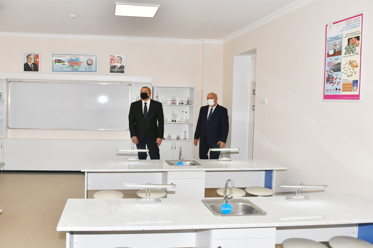 Prezident İlham Əliyev Sumqayıtda 20 nömrəli tam orta məktəbin açılışında