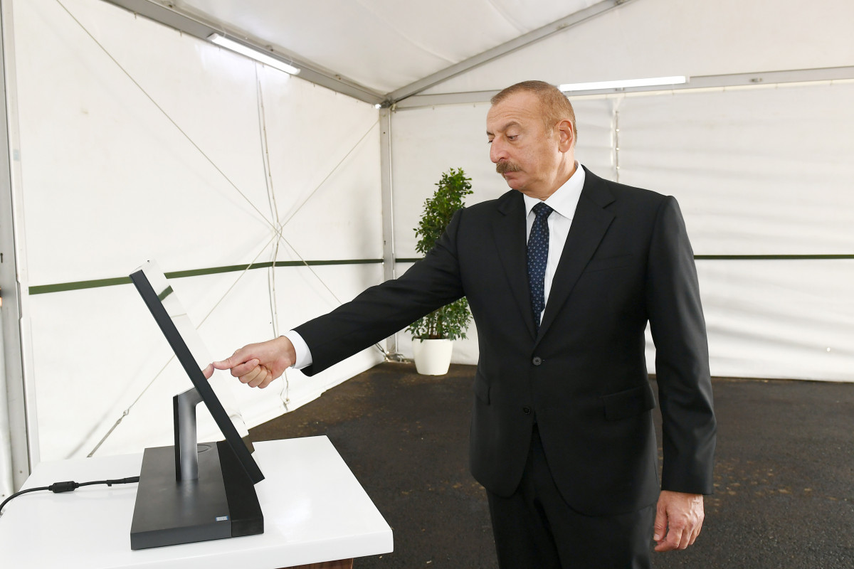 Президент Ильхам Алиев принял участие в открытии новой эстакады насосной станции Сумгайытской электростанции