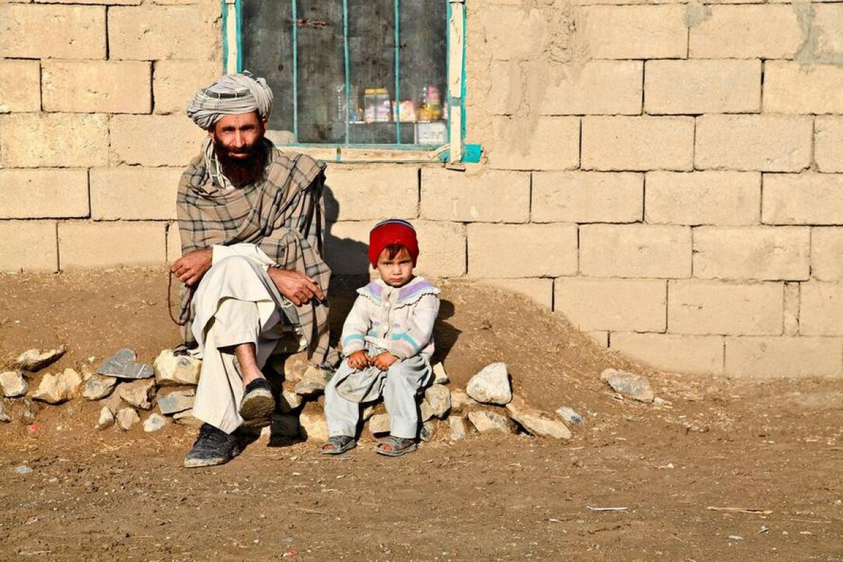 Афганец вынужденно продал четырехлетнюю дочь, чтобы спасти семью от голода