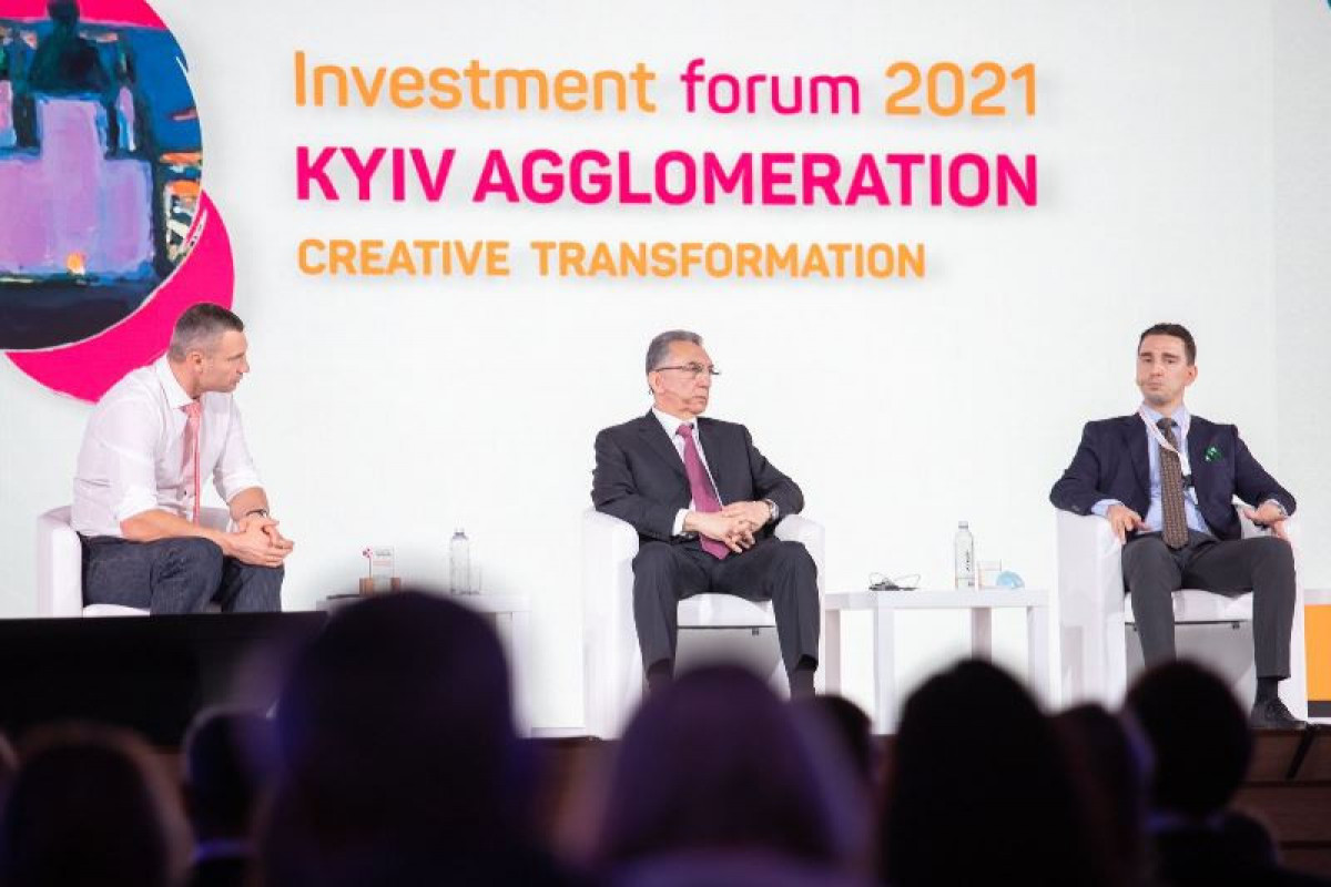 Eldar Əzizov Kiyev İnvestisiya Forumunda