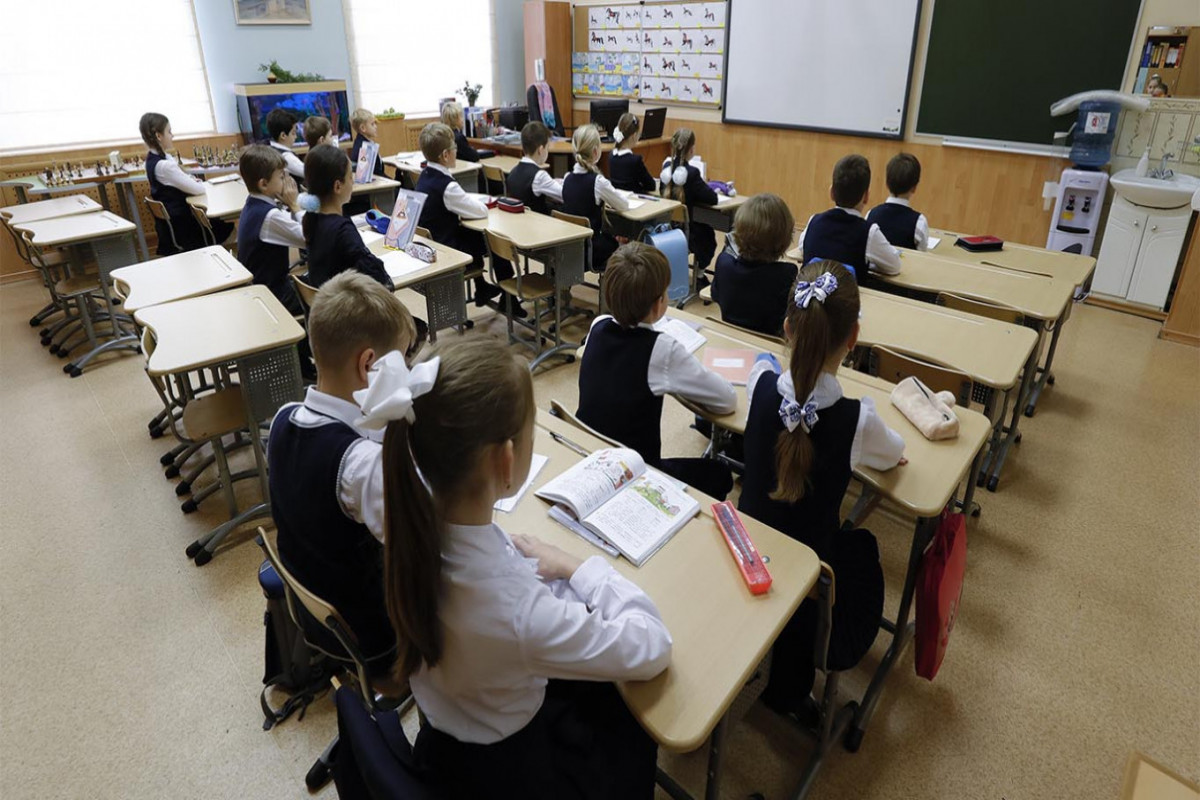 Deputy mayor: "No plans to move Moscow schools to remote learning for good"