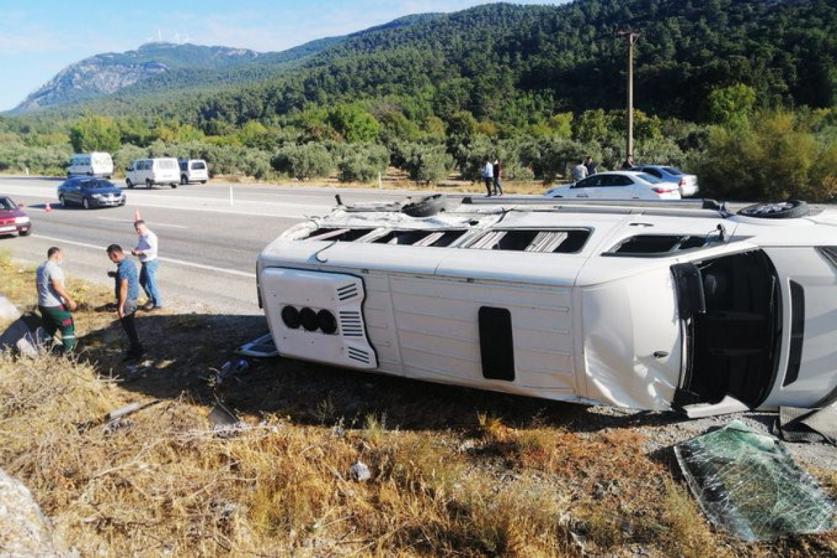 One person killed, 49 injured in accident involving bus carrying tourists in Turkey