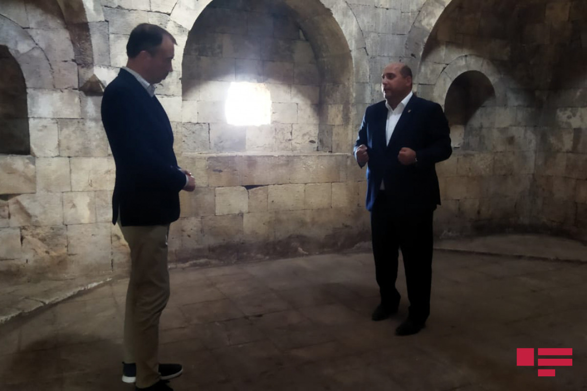 Спецпредставитель ЕС ознакомился с  последствиями вандализма армян в комплексе Имарет