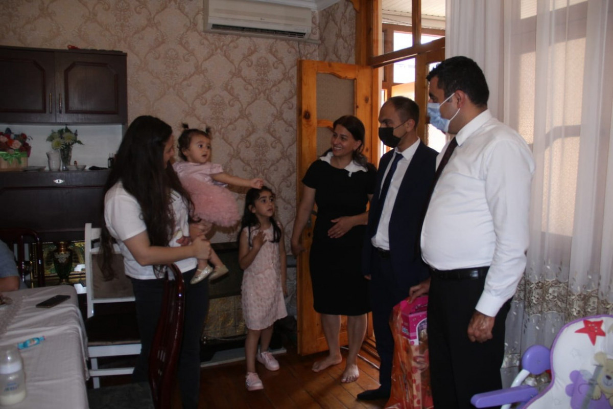 Gəncədə şəhid ailələri ziyarət olunub