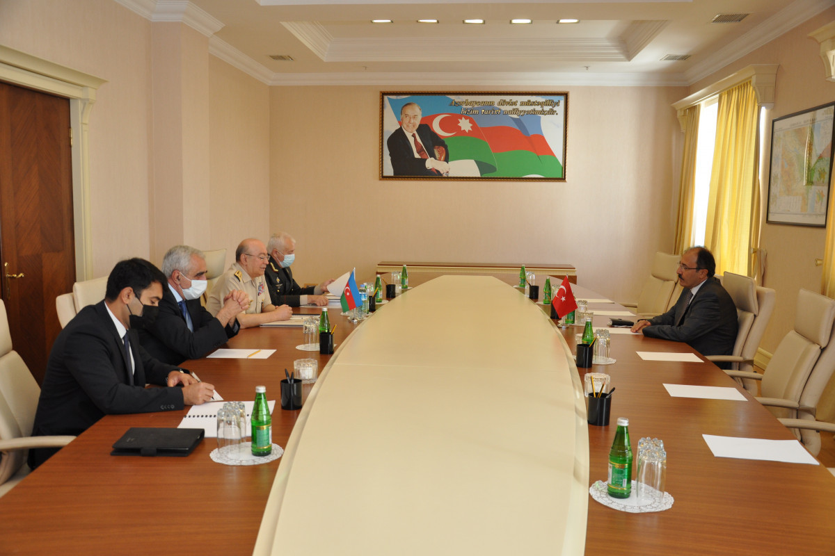 Kamaladdin Heydarov  meets with Turkish ambassador