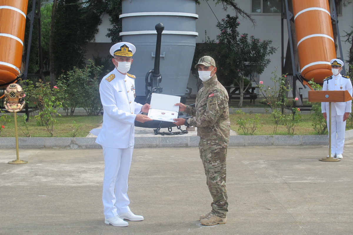 В Турции состоялась церемония выпуска азербайджанских военнослужащих, прошедших курсы дайвинга-