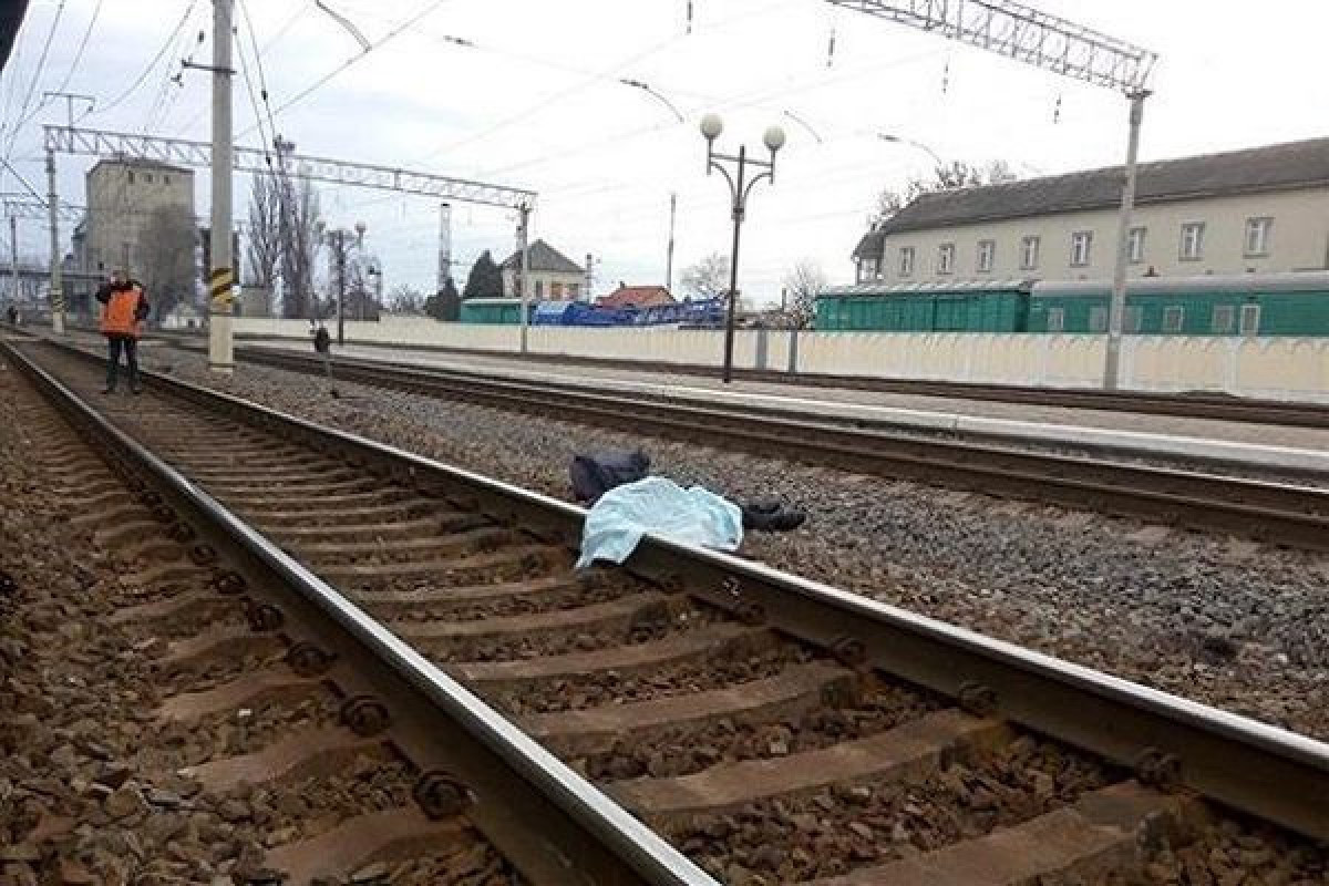 В Агстафе поезд сбил насмерть мужчину-ОБНОВЛЕНО 