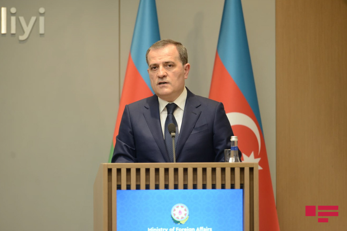 Ceyhun Bayramov Luici Di Maio ilə müzakirə etdiyi məsələləri açıqlayıb
