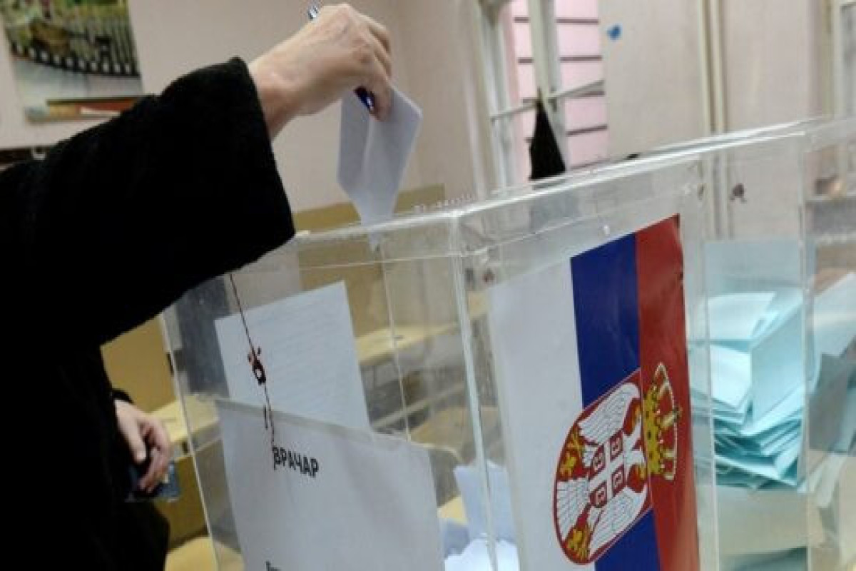 Serbiyada prezident və parlament seçkiləri başlayır